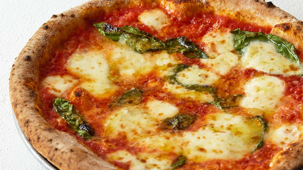 CRAZY PIZZA TORANOMON