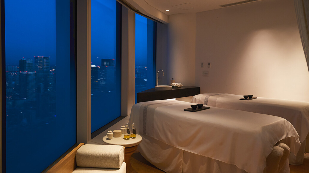 AO Spa & Club